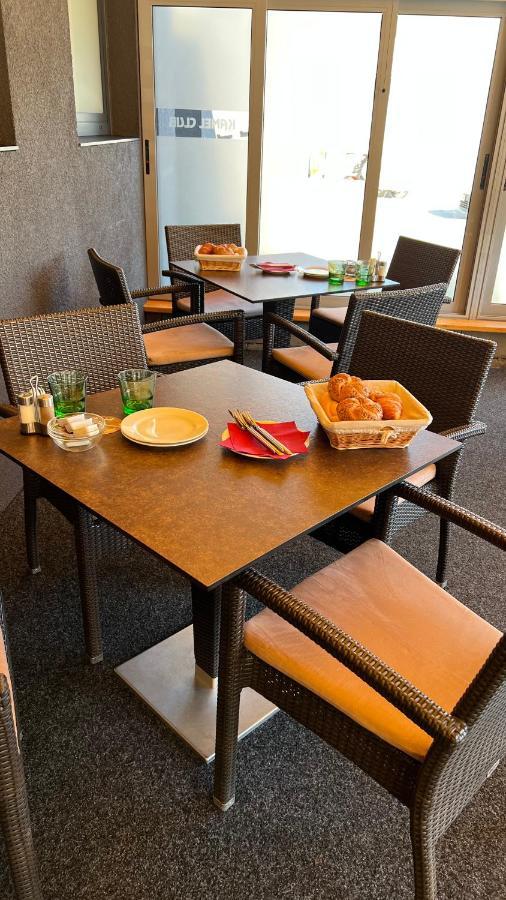 Kamel Club Restaurace A Penzion Olomouc Dış mekan fotoğraf